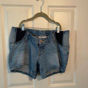 Isabel Maternity by Ingrid & Isabel Blue Jean Shorts